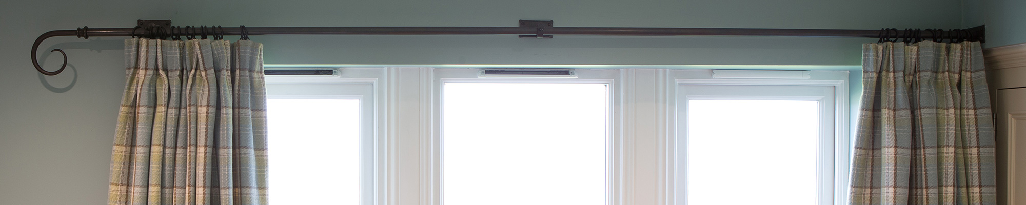 Curtain rings and hooks to fit 16mm diameter poles